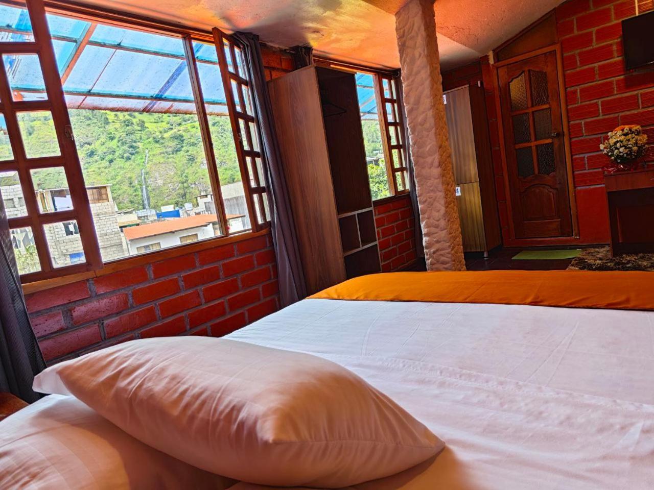 Garden House Hostal Banos  Exterior photo