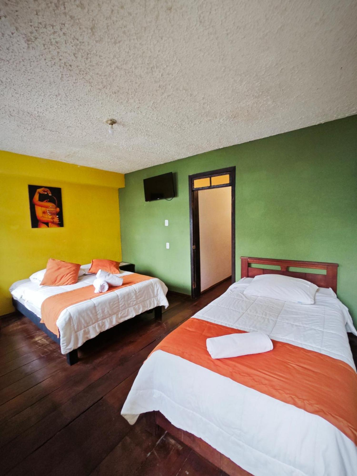 Garden House Hostal Banos  Exterior photo