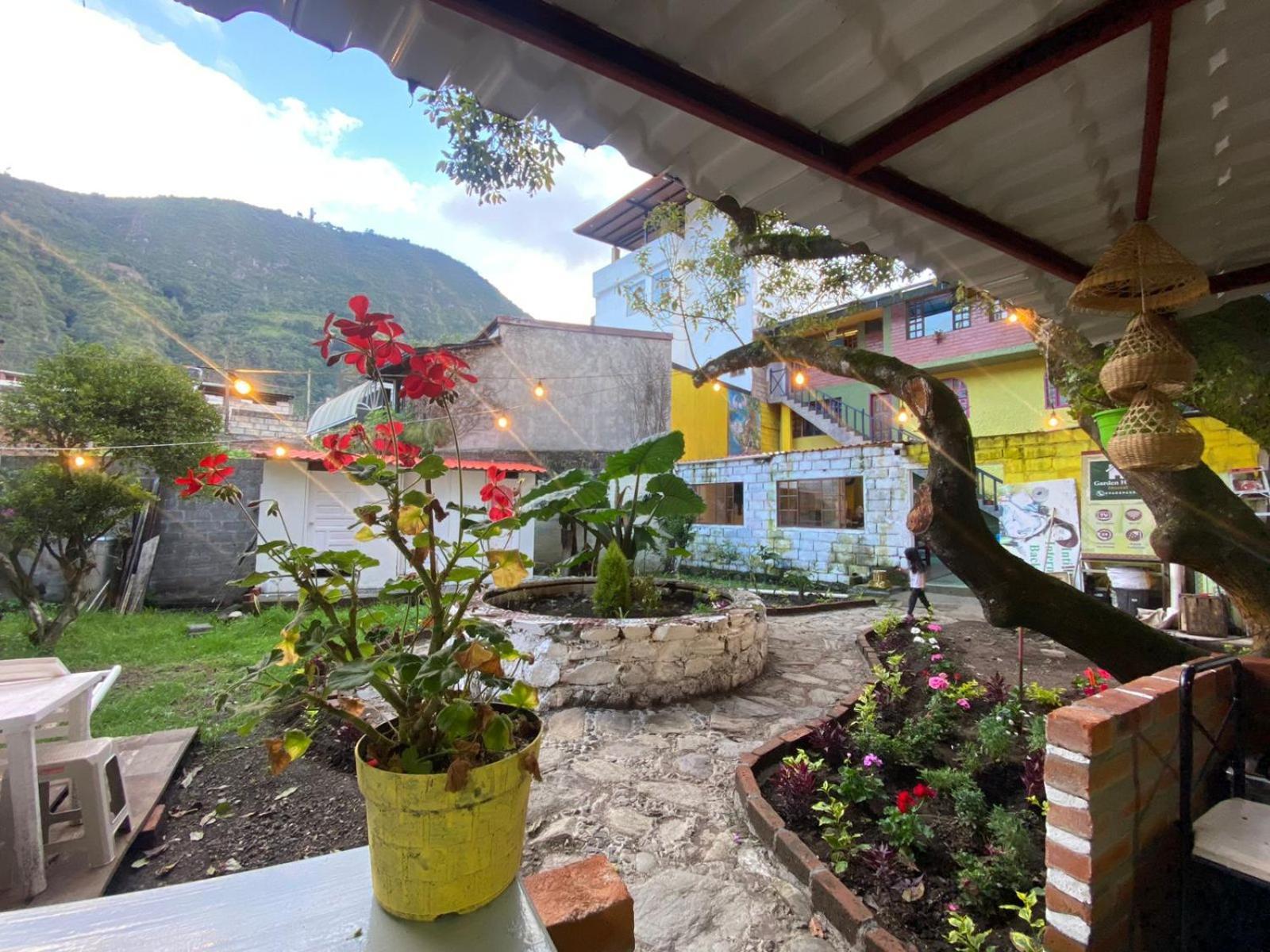 Garden House Hostal Banos  Exterior photo