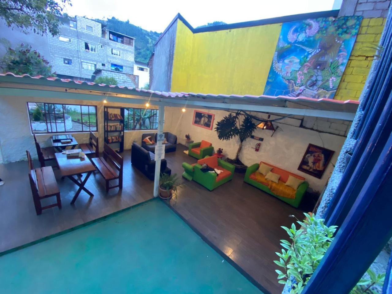 Garden House Hostal Banos  Exterior photo