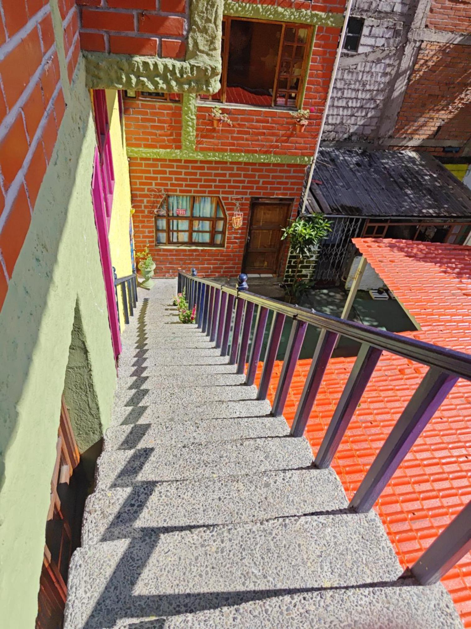 Garden House Hostal Banos  Exterior photo
