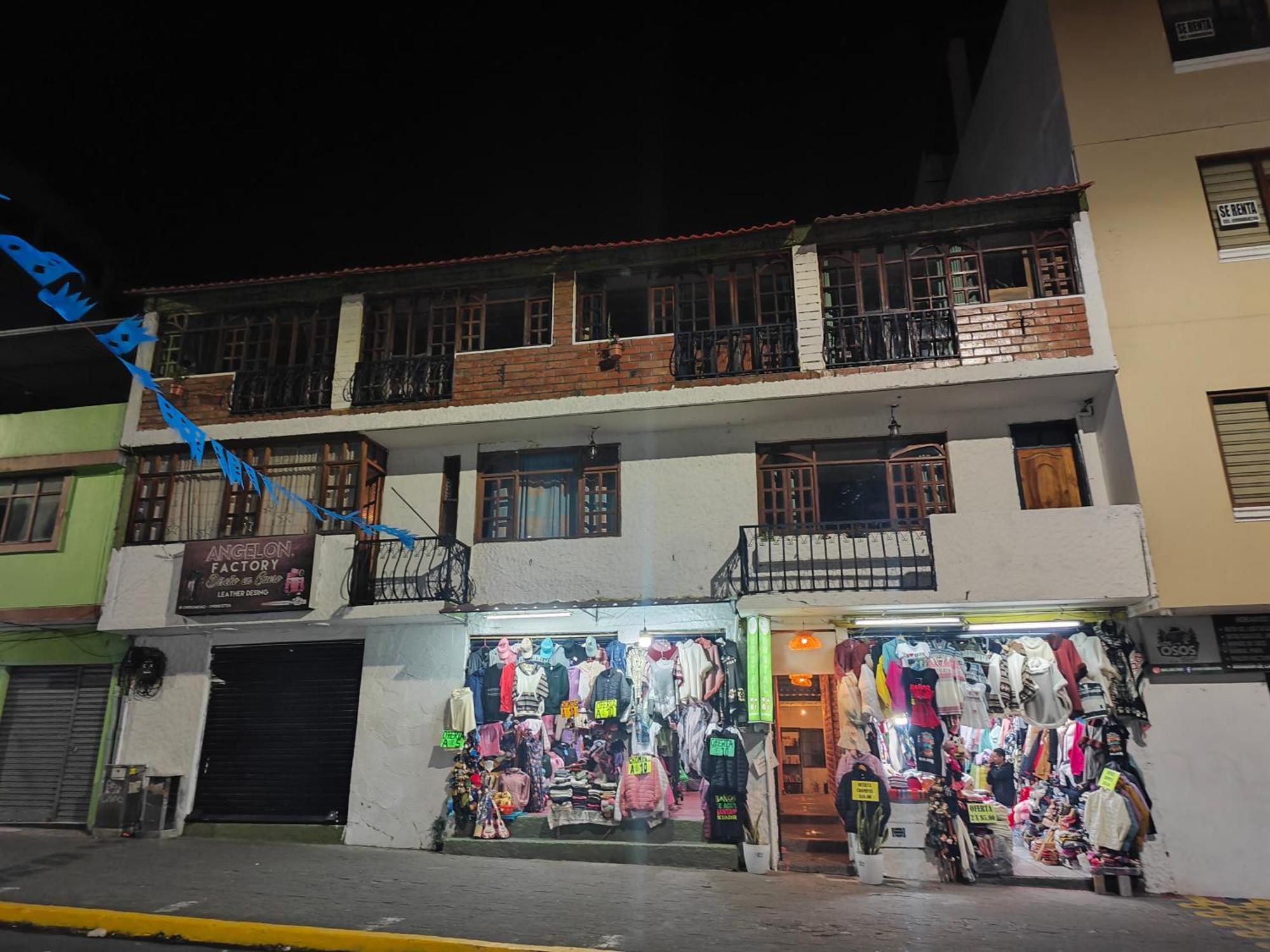 Garden House Hostal Banos  Exterior photo