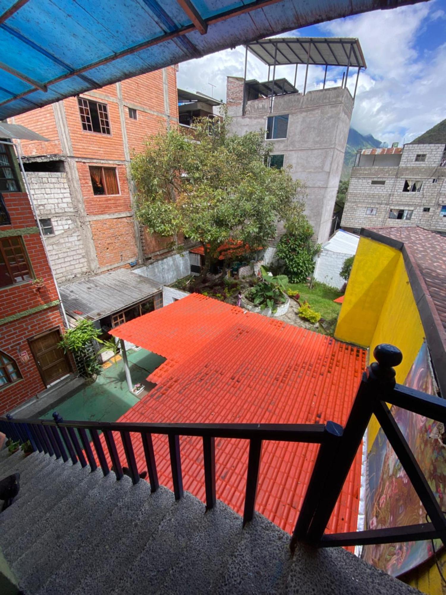 Garden House Hostal Banos  Exterior photo